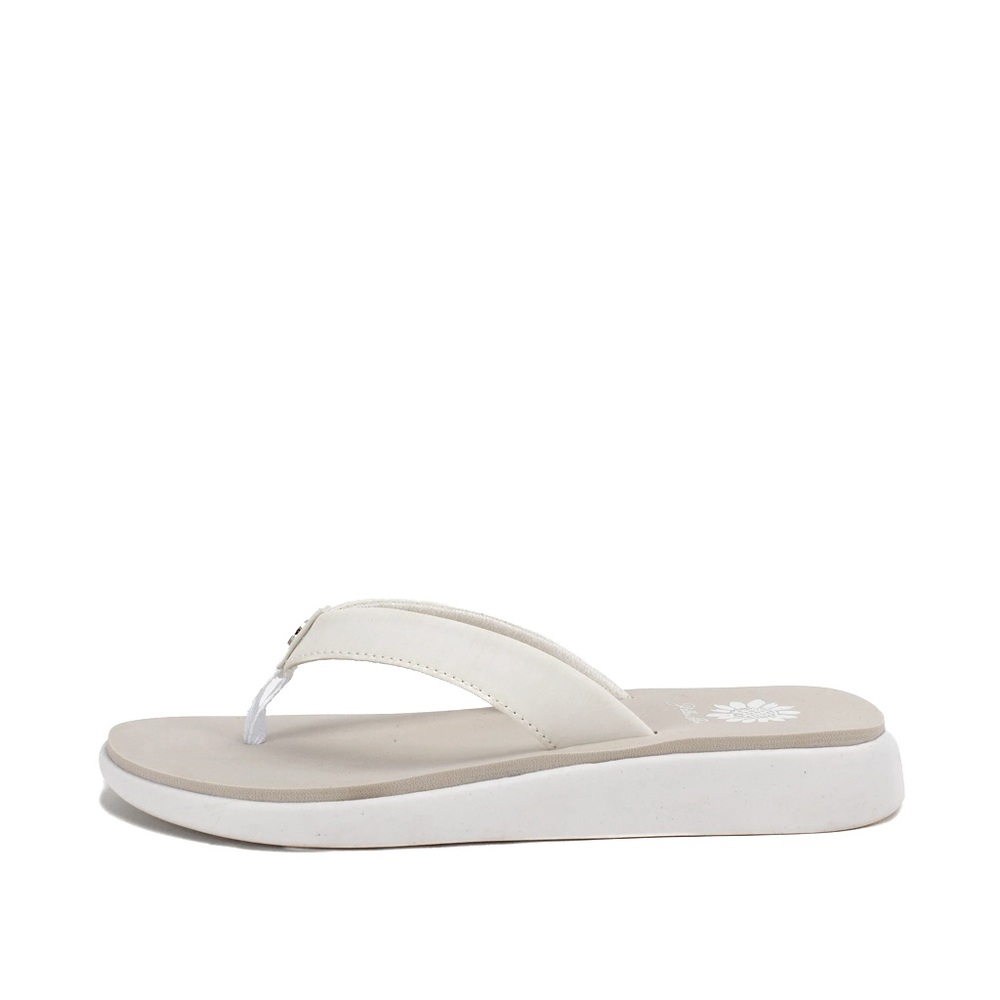 YELLOW BOX GINZA WHITE  FLIP FLOP SANDAL MEDIUM WIDTH NEW IN BOX